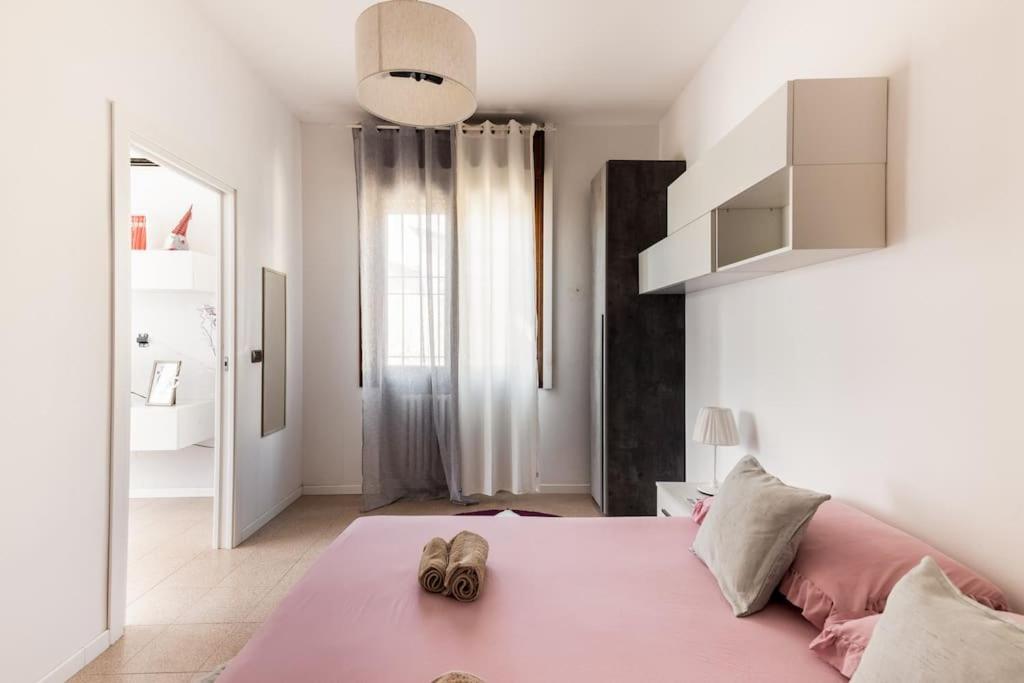 “Casa Moderna Con Parcheggio Privato” Apartman Imola Kültér fotó